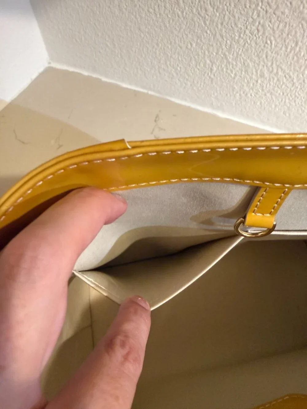 ☀️ Louis Vuitton Monogram Vernis Avalon MM Tote Bag - Yellow
